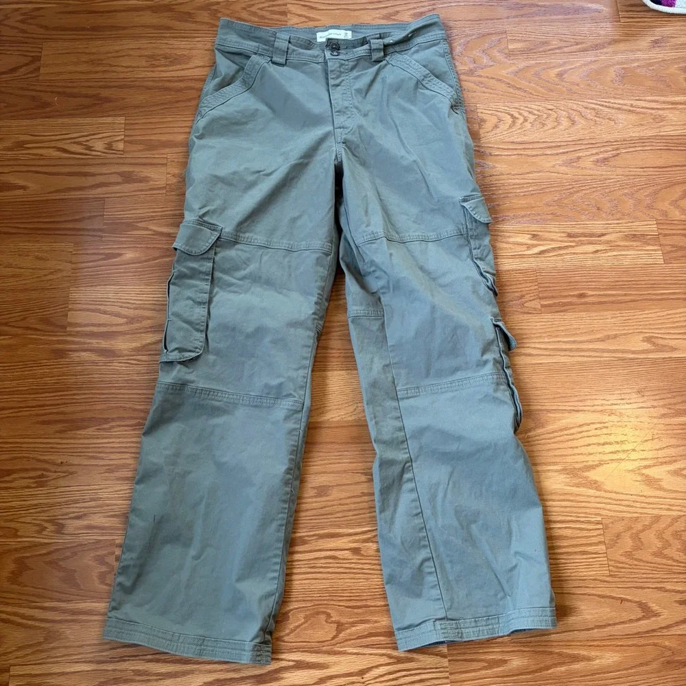 Abercrombie & Fitch Olive Green Wide Leg Cargo Pants Utility Gorpcore Size 10 - Picture 1 of 11
